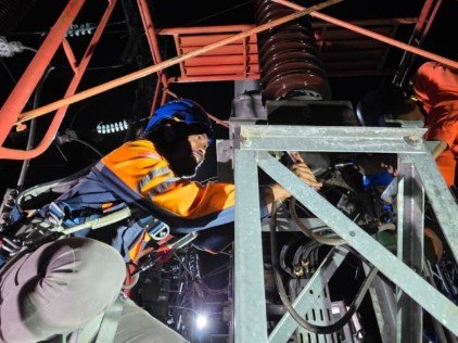 Gerak Cepat Pascagempa, Tim Gabungan PLN Pastikan Keandalan Gardu Induk Ruteng Demi Kenyamanan Warga Flores