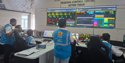 Semangat Kemerdekaan di Tengah Ujian Bencana: PLN UP2B NTT Siaga Penuh Pastikan Listrik NTT Terang dan Aman Usai Gempa Flores